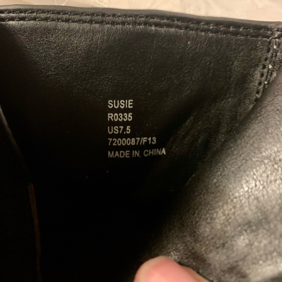 Calvin Klein boots. NWT - Picture 5 of 6